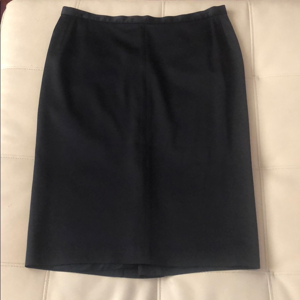 Size 6 BCBG Black Skirt